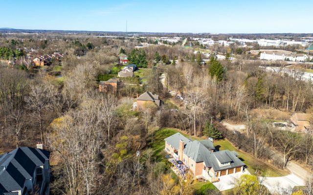 0000 Howard, Farmington Hills, MI 48335