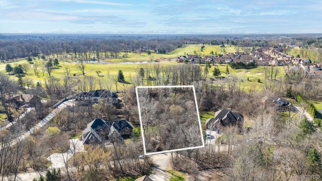 0000 Howard, Farmington Hills, MI 48335
