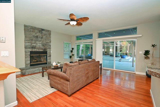 35 Harmony Ln, Walnut Creek, CA 94597