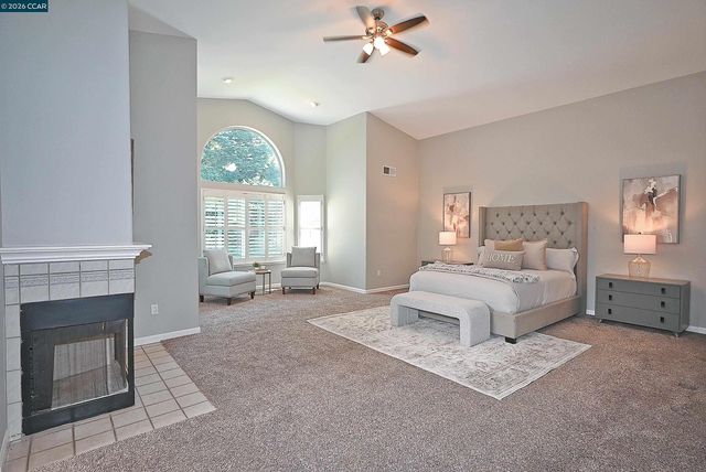 35 Harmony Ln, Walnut Creek, CA 94597
