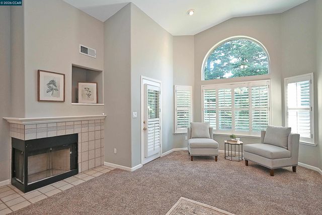 35 Harmony Ln, Walnut Creek, CA 94597