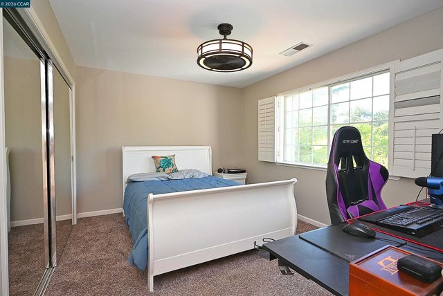 35 Harmony Ln, Walnut Creek, CA 94597