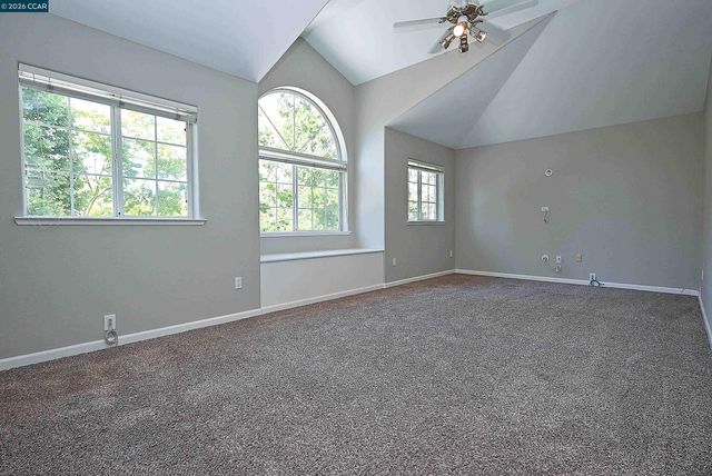 35 Harmony Ln, Walnut Creek, CA 94597