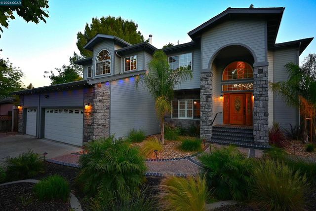 35 Harmony Ln, Walnut Creek, CA 94597
