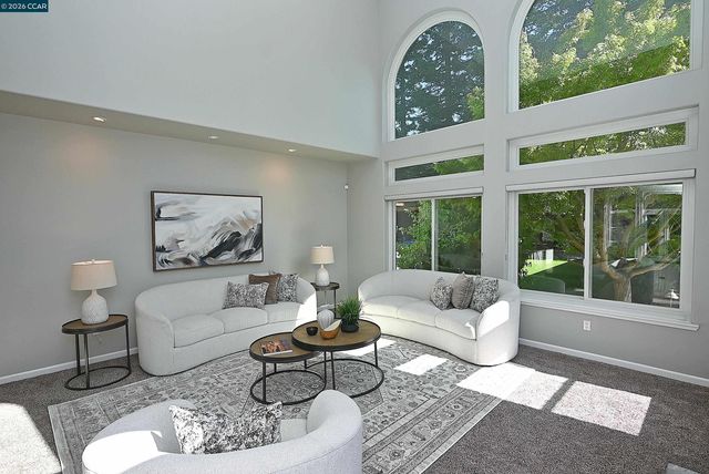 35 Harmony Ln, Walnut Creek, CA 94597