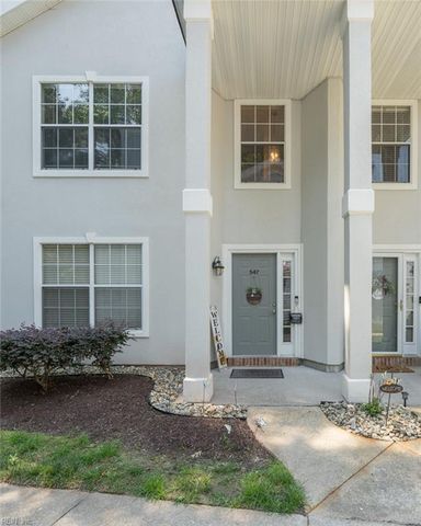 547 Seahorse RN, Chesapeake, VA 23320