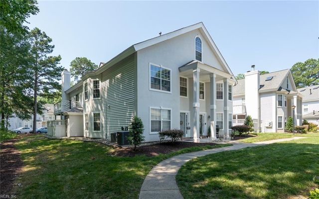 547 Seahorse RN, Chesapeake, VA 23320