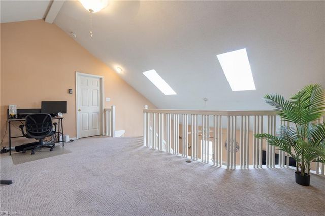547 Seahorse RN, Chesapeake, VA 23320