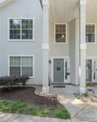 547 Seahorse RN, Chesapeake, VA 23320