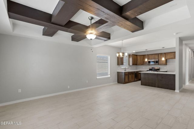 445 Miguel Payan Court, Vinton, TX 79821