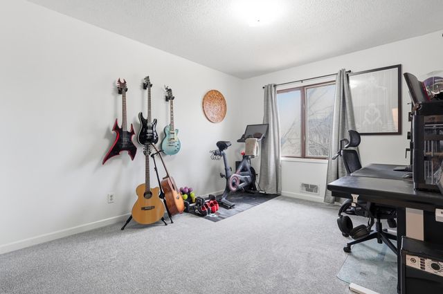 4673 Jackstone Point, Eagan, MN 55122