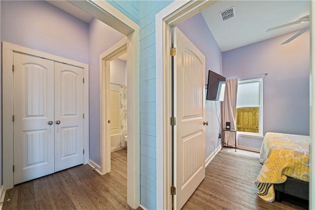 225 Port Lavaca St, Port Aransas, TX 78373