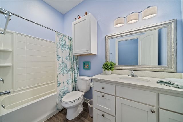 225 Port Lavaca St, Port Aransas, TX 78373