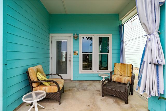 225 Port Lavaca St, Port Aransas, TX 78373