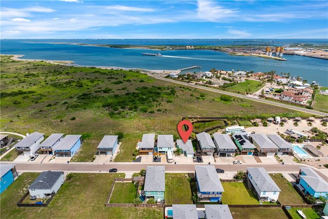 225 Port Lavaca St, Port Aransas, TX 78373