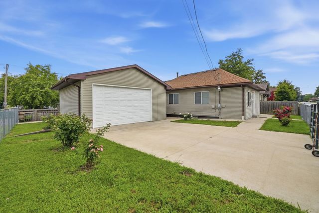 1651 Elgin Avenue, Joliet, IL 60432