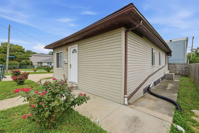 1651 Elgin Avenue, Joliet, IL 60432