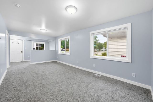 1651 Elgin Avenue, Joliet, IL 60432