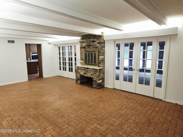 810 Velma Street, Hattiesburg, MS 39402