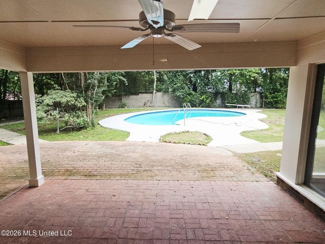 810 Velma Street, Hattiesburg, MS 39402