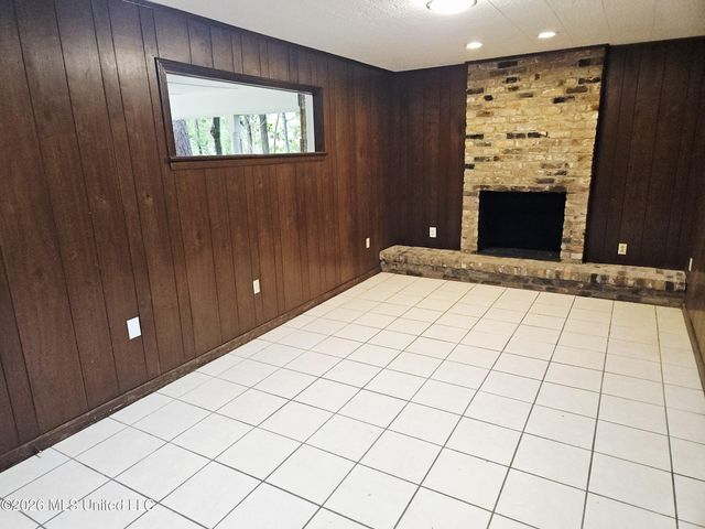 810 Velma Street, Hattiesburg, MS 39402