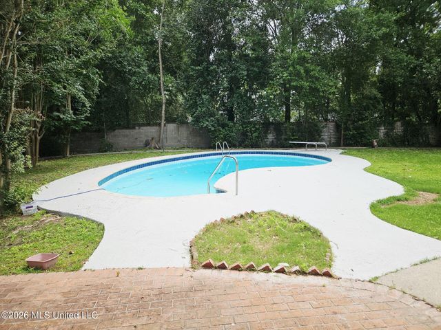 810 Velma Street, Hattiesburg, MS 39402