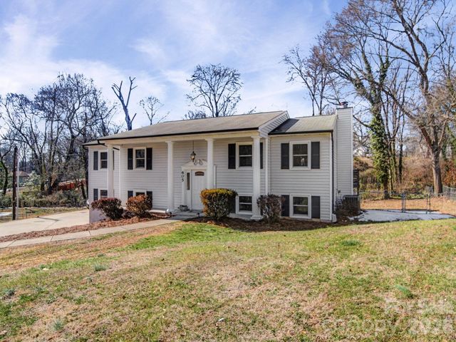 605 Spring Street, Mount Holly, NC 28120
