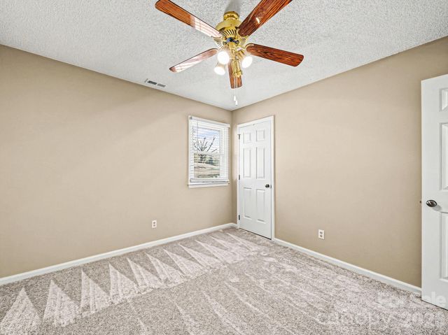 605 Spring Street, Mount Holly, NC 28120