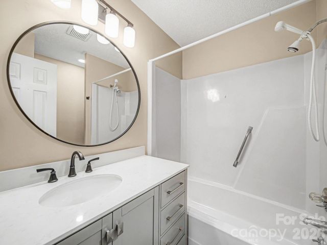 605 Spring Street, Mount Holly, NC 28120