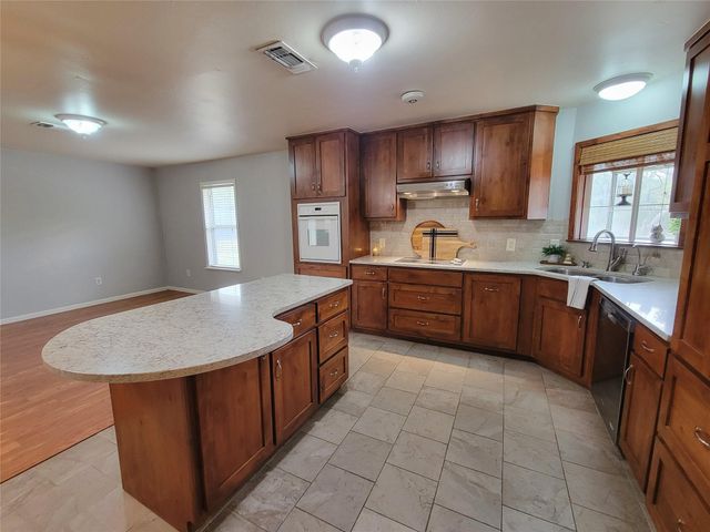 1208 Prairie Creek RD, Granite Shoals, TX 78654