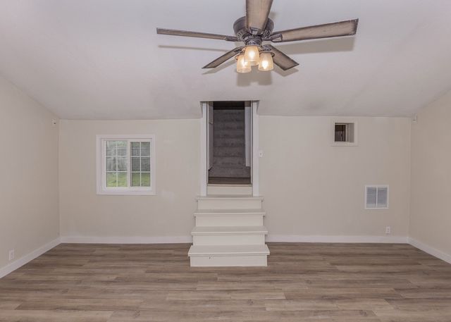 5320 33rd Avenue, Moline, IL 61265