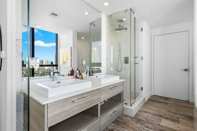 650 NE 32ND Street 1508, Miami, FL 33137