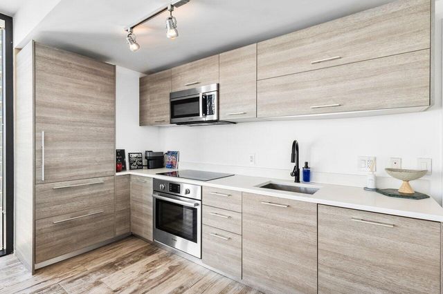 650 NE 32ND Street 1508, Miami, FL 33137