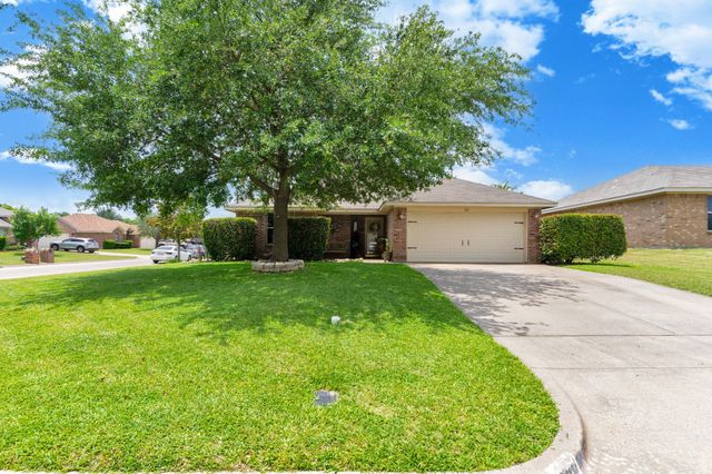601 Westmeadow Drive, Cleburne, TX 76033