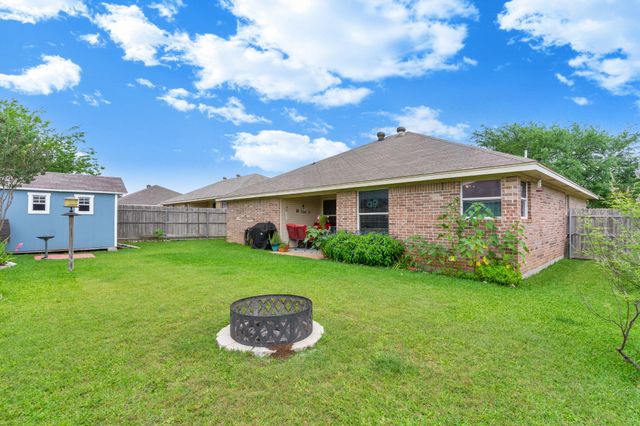 601 Westmeadow Drive, Cleburne, TX 76033