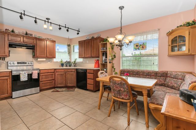 601 Westmeadow Drive, Cleburne, TX 76033