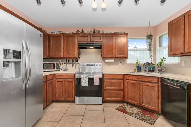 601 Westmeadow Drive, Cleburne, TX 76033