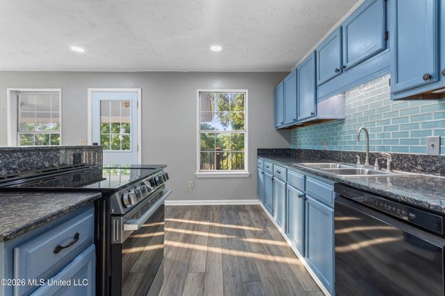 9809 Hidden Lake Road, Vancleave, MS 39565