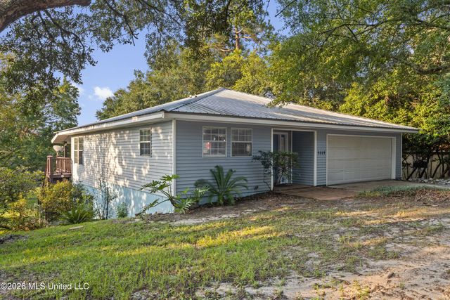 9809 Hidden Lake Road, Vancleave, MS 39565