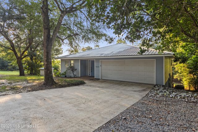 9809 Hidden Lake Road, Vancleave, MS 39565