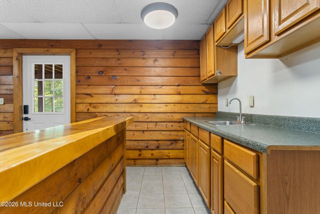 9809 Hidden Lake Road, Vancleave, MS 39565