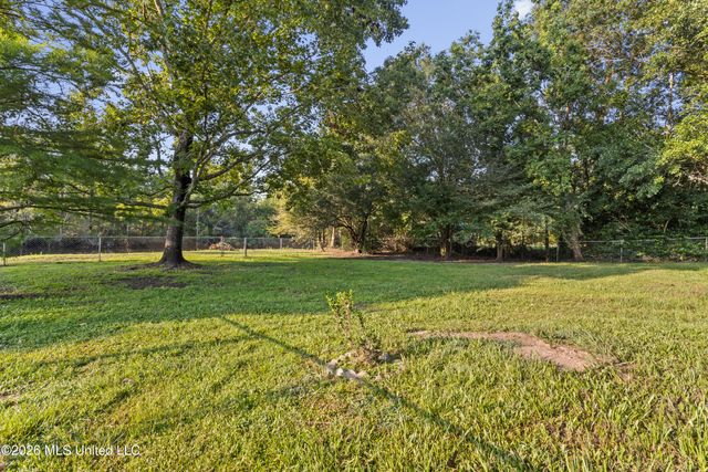 9809 Hidden Lake Road, Vancleave, MS 39565