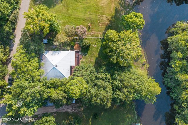 9809 Hidden Lake Road, Vancleave, MS 39565