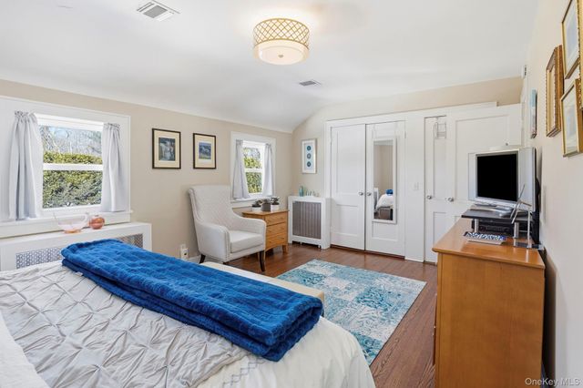 4 Dupont Avenue, White Plains, NY 10605