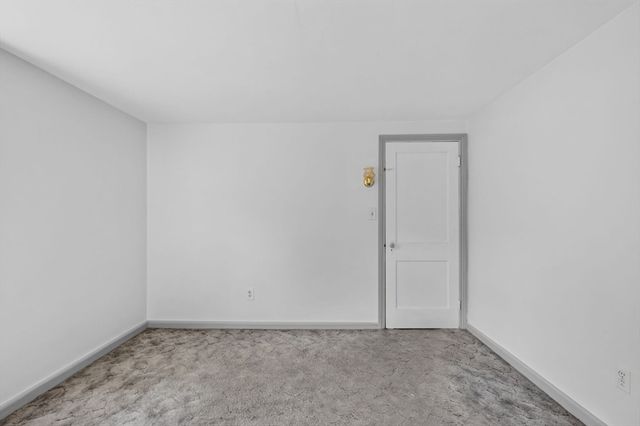 80 Stevens St, Andover, MA 01810