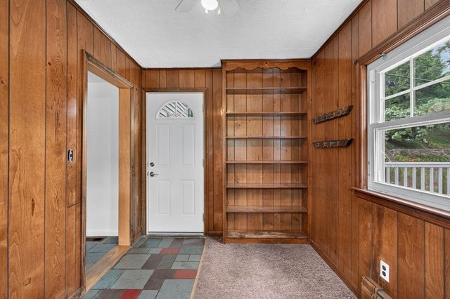 80 Stevens St, Andover, MA 01810
