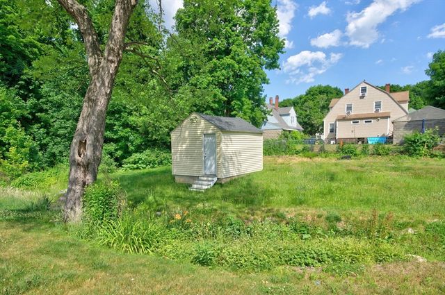 80 Stevens St, Andover, MA 01810