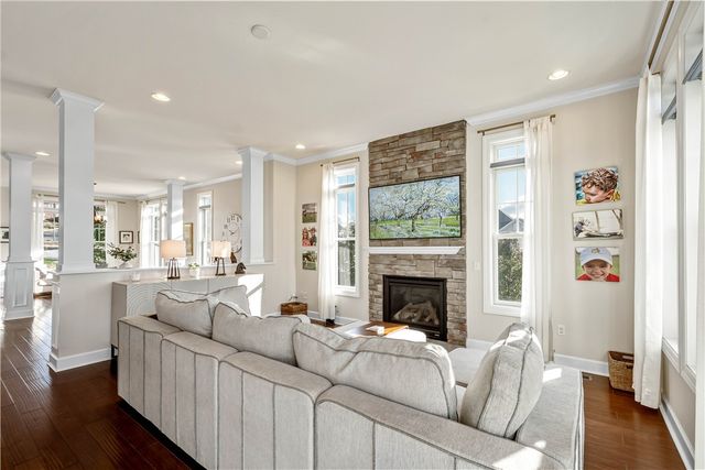 1098 Gromwell, South Fayette, PA 15017