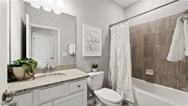 18668 Marlin Kite LN, North Fort Myers, FL 33917