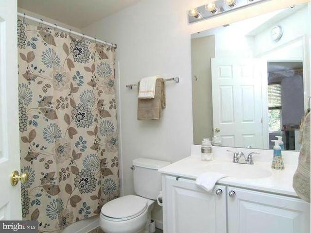 8886 PAPILLON DR, Ellicott City, MD 21043